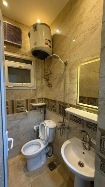 ستوديو راقي في الجلاء